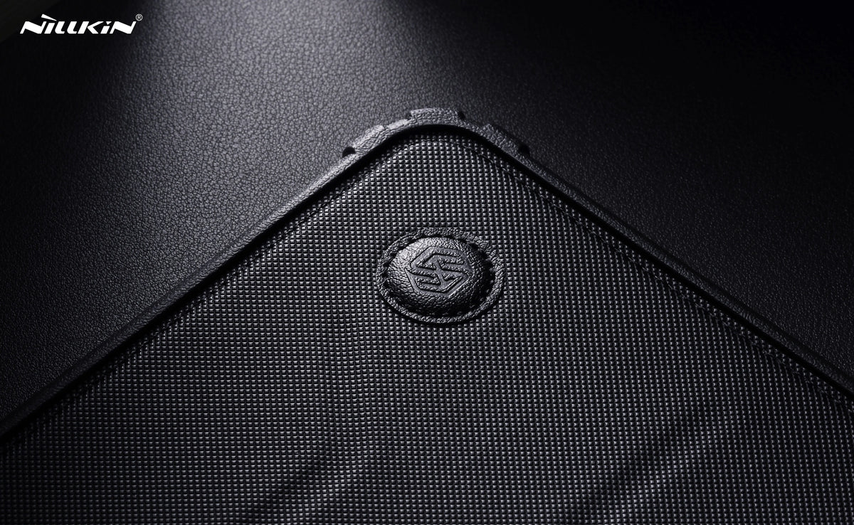 NILLKIN MacBook Pro & Air Case with camera cover